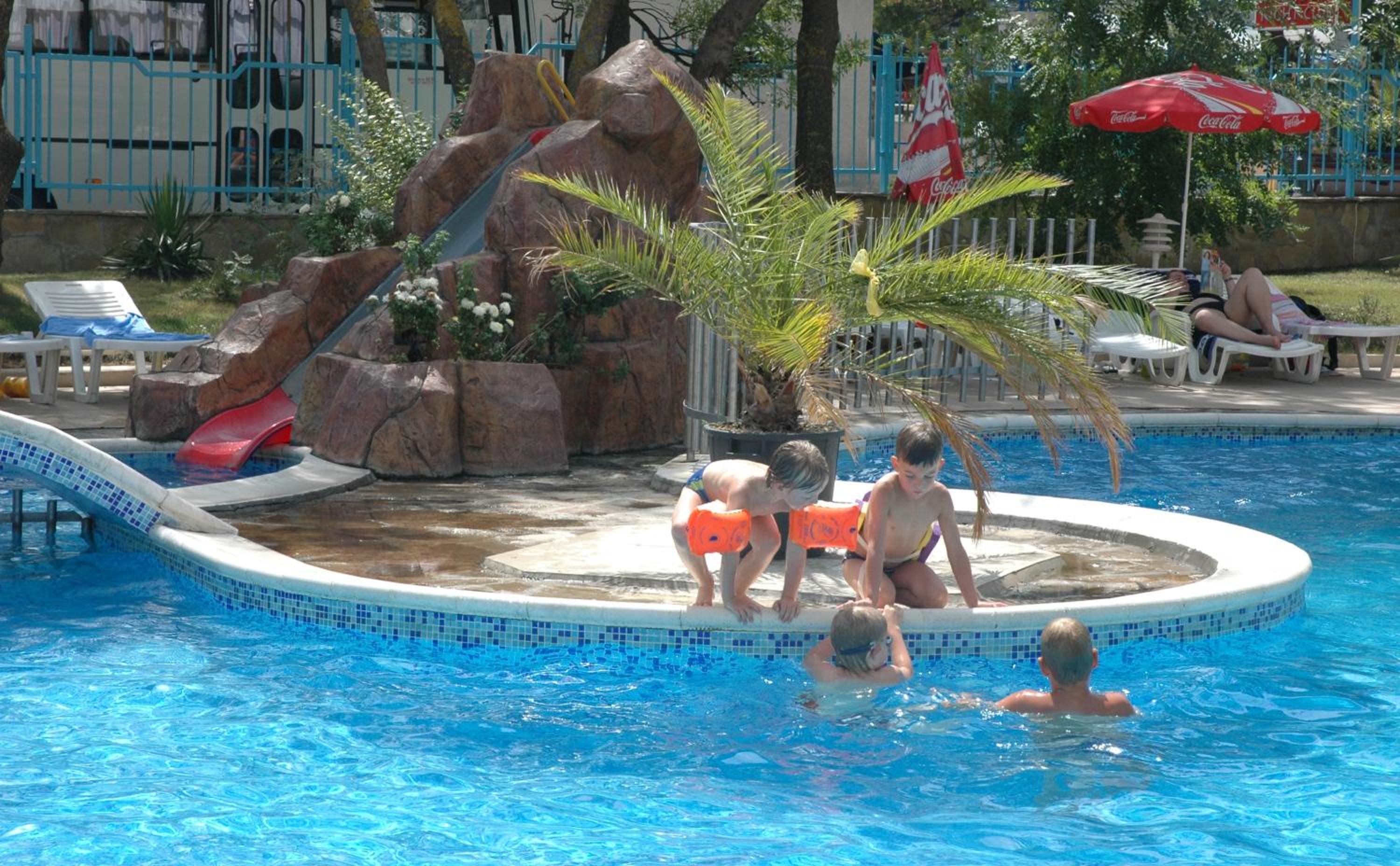 Perla Plaza 40/50