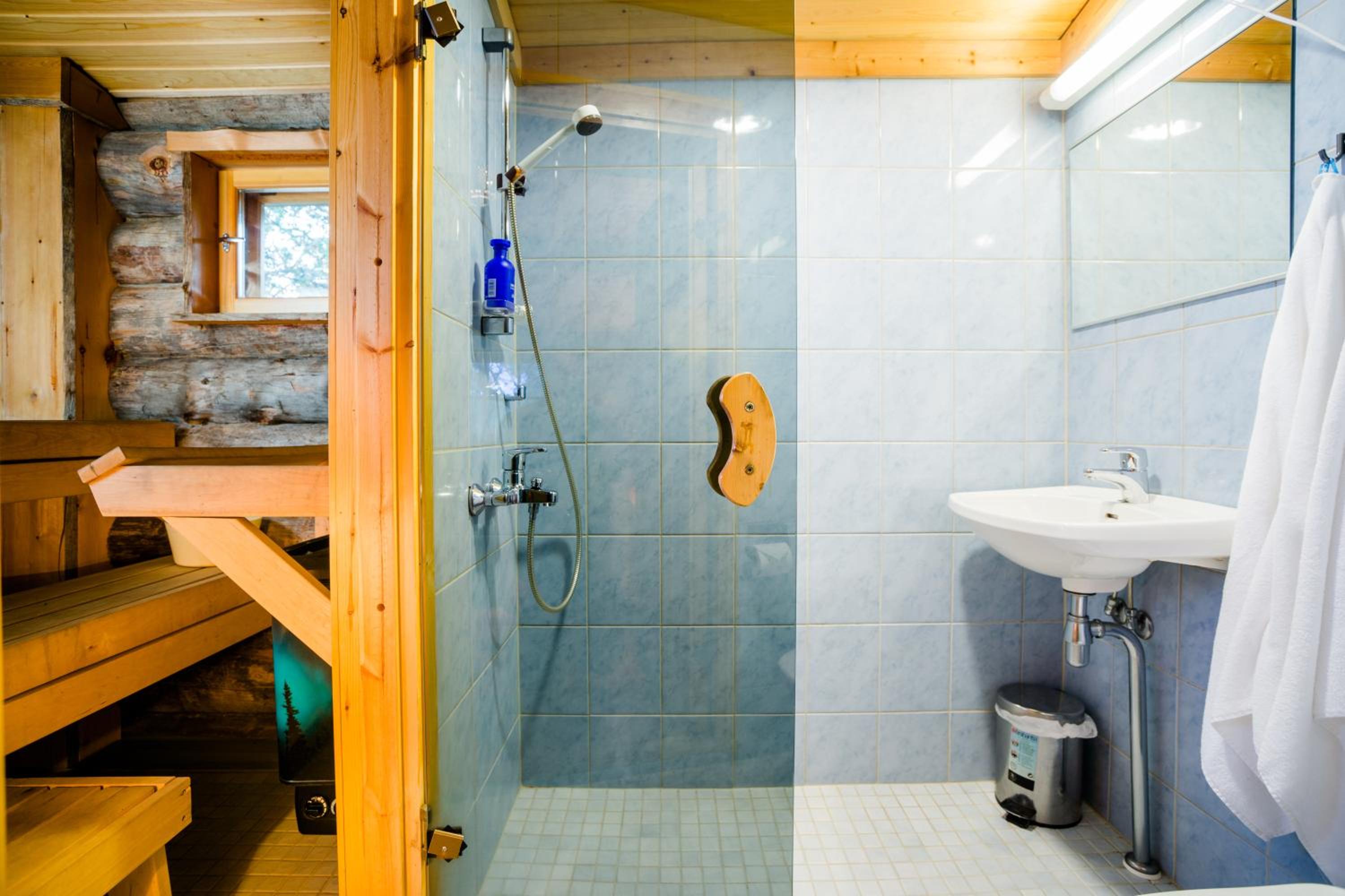 Large Chalet 2person East Village