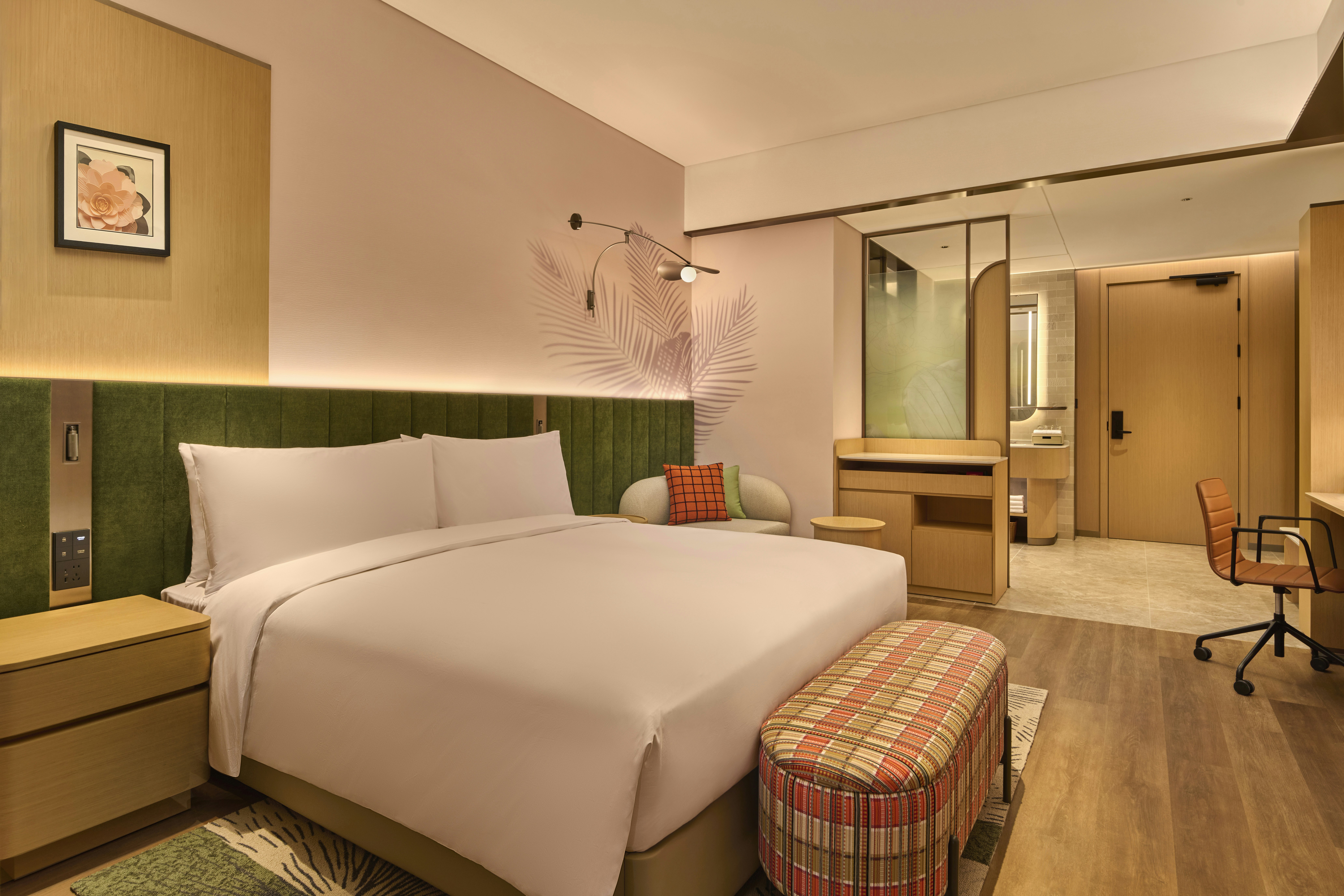 ROOM, KING BED, ACCESSIBLE