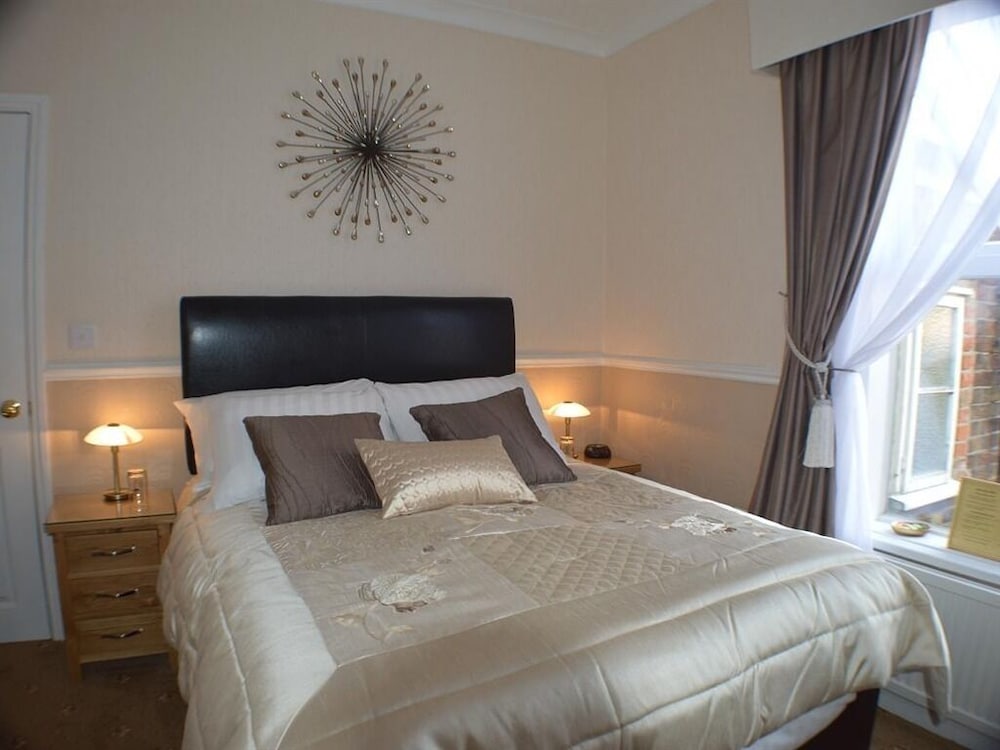 The Shrewsbury Guest House 7/34