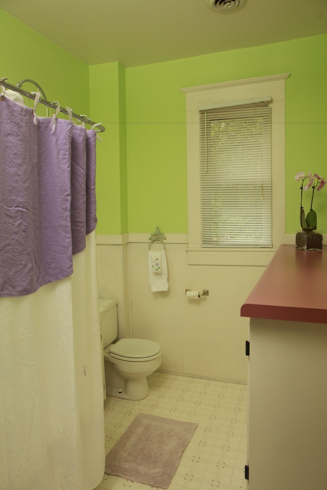 The Dailey Renewal Retreat Bed Breakfast 28/47