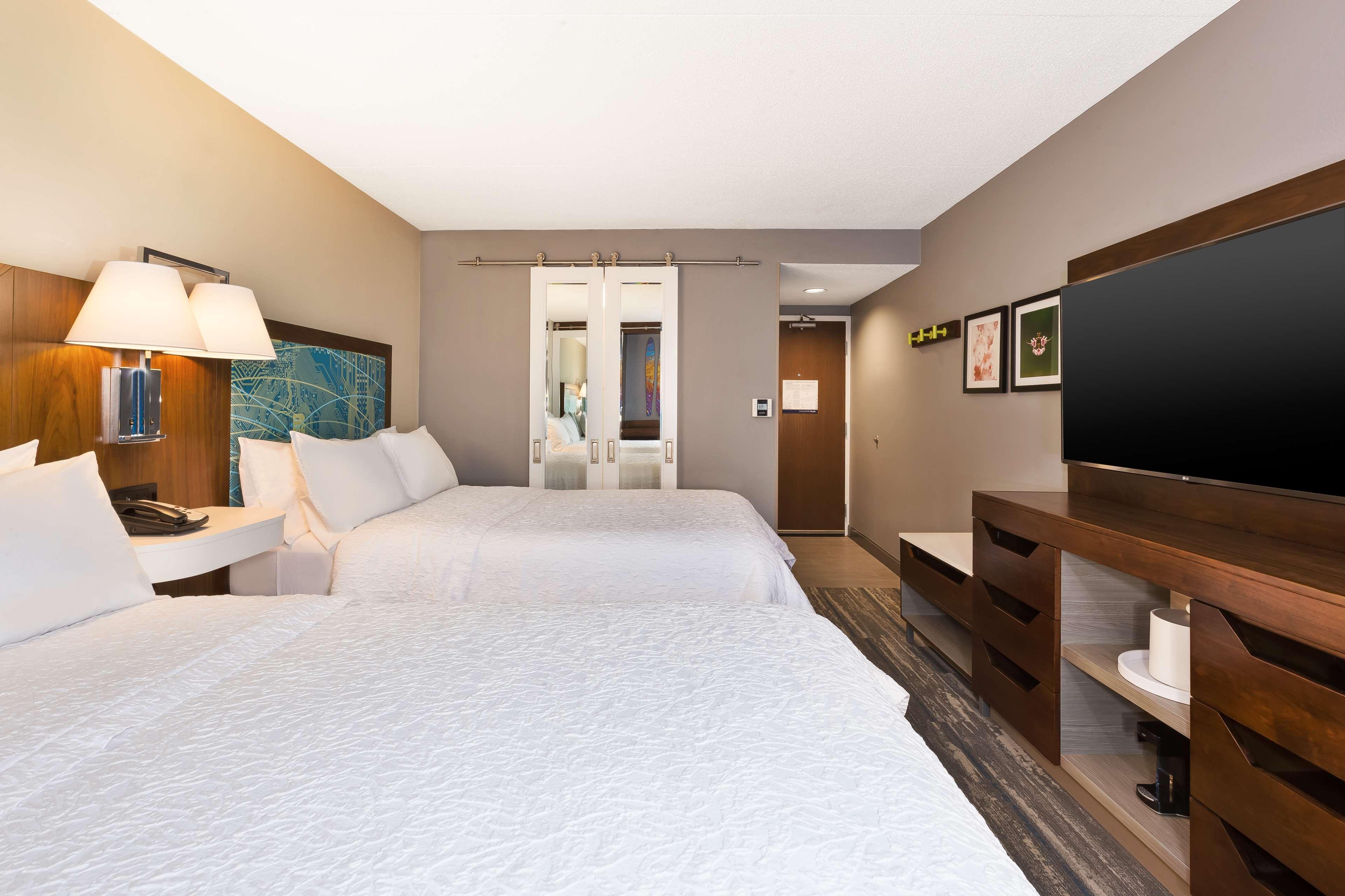 استوديو، Hampton Inn Traverse City 4/6
