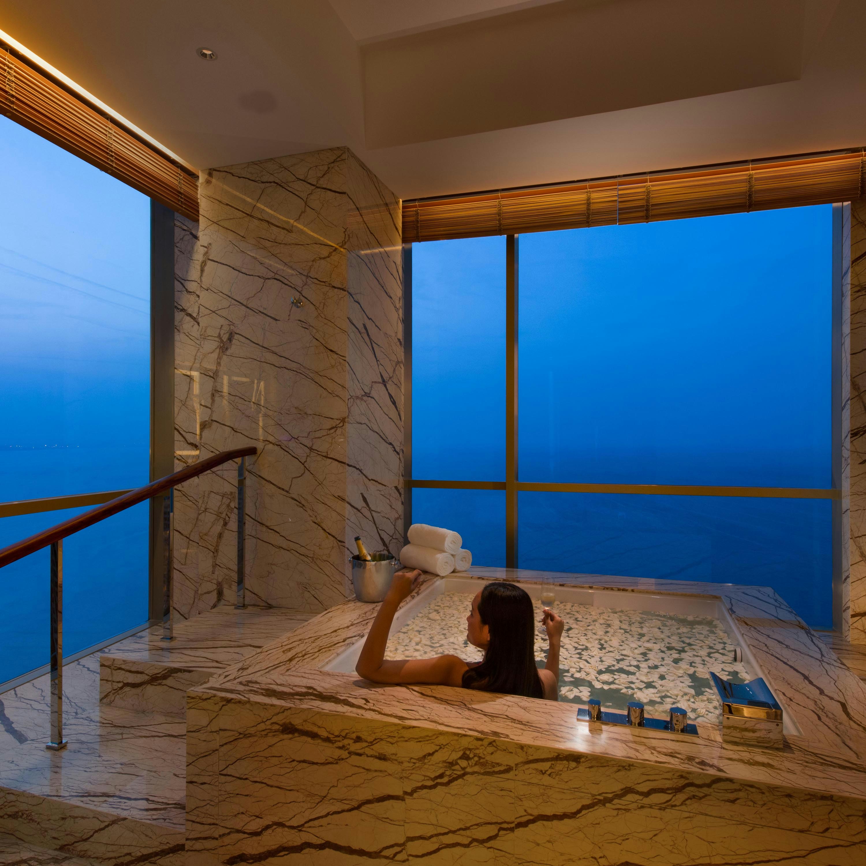 Hilton Yantai Golden Coast 24/64