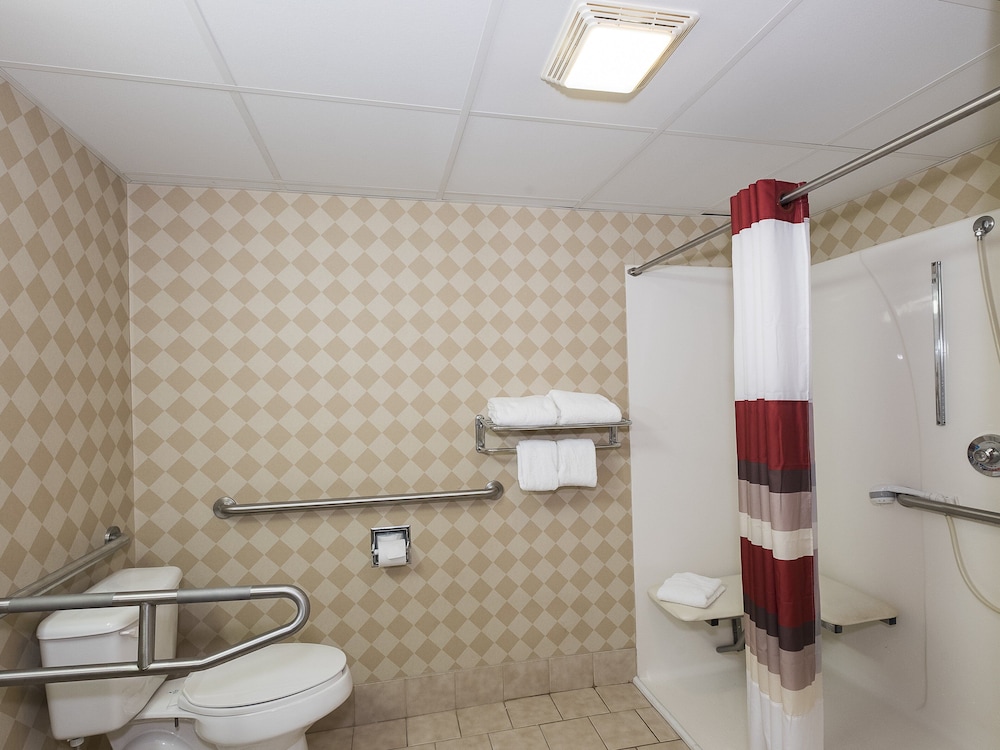 Red Roof Inn Hartford - New Britain 11/33