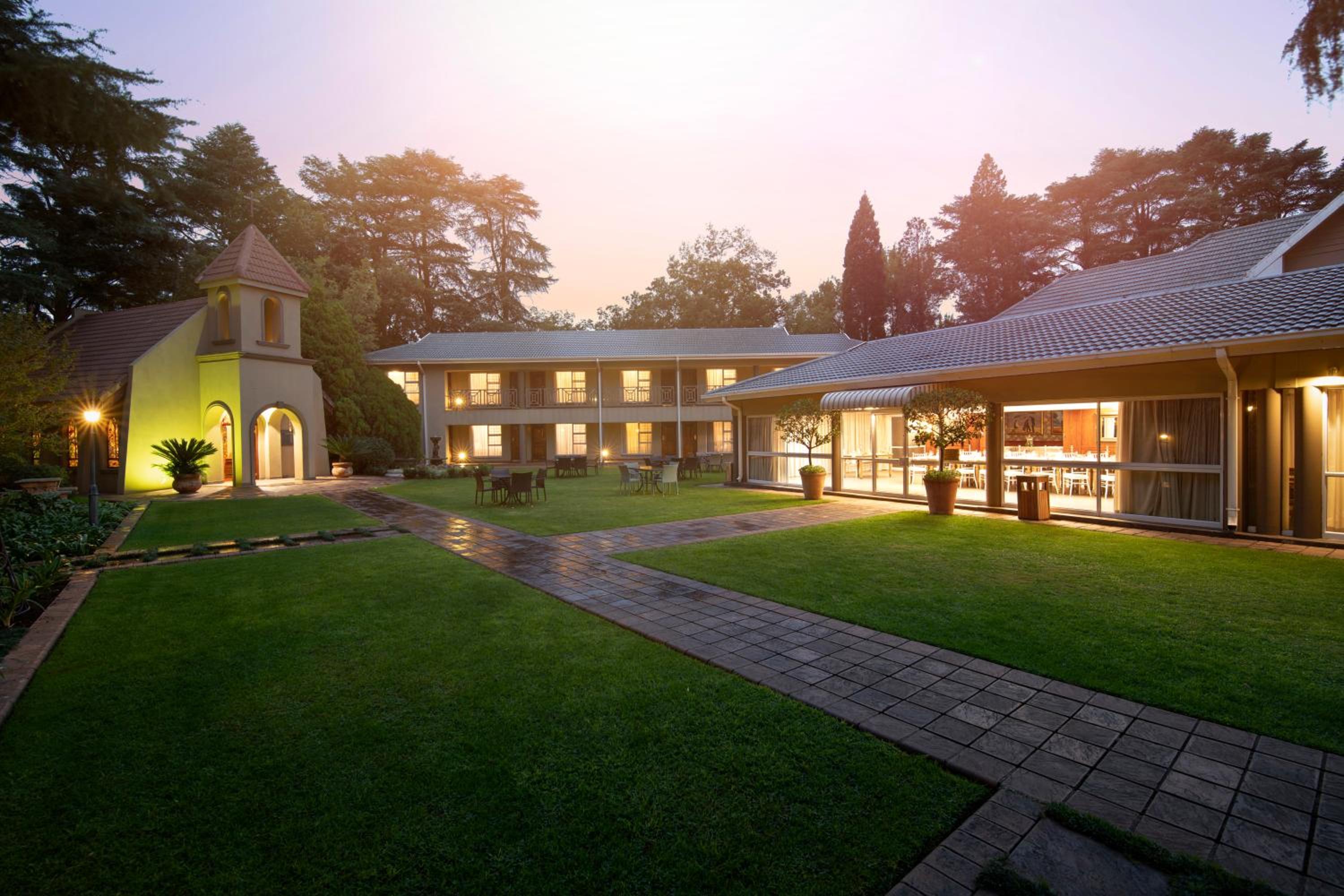 THREE RIVERS LODGE & VILLA ANNA SOPHIA 39/50