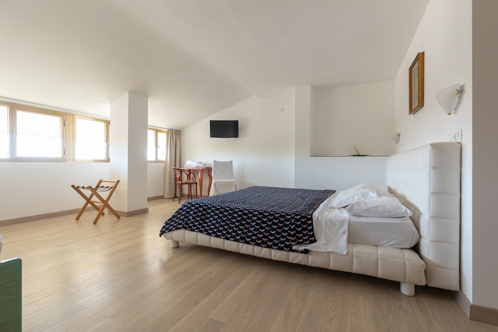 Hotel Cavallino Bianco 34/69