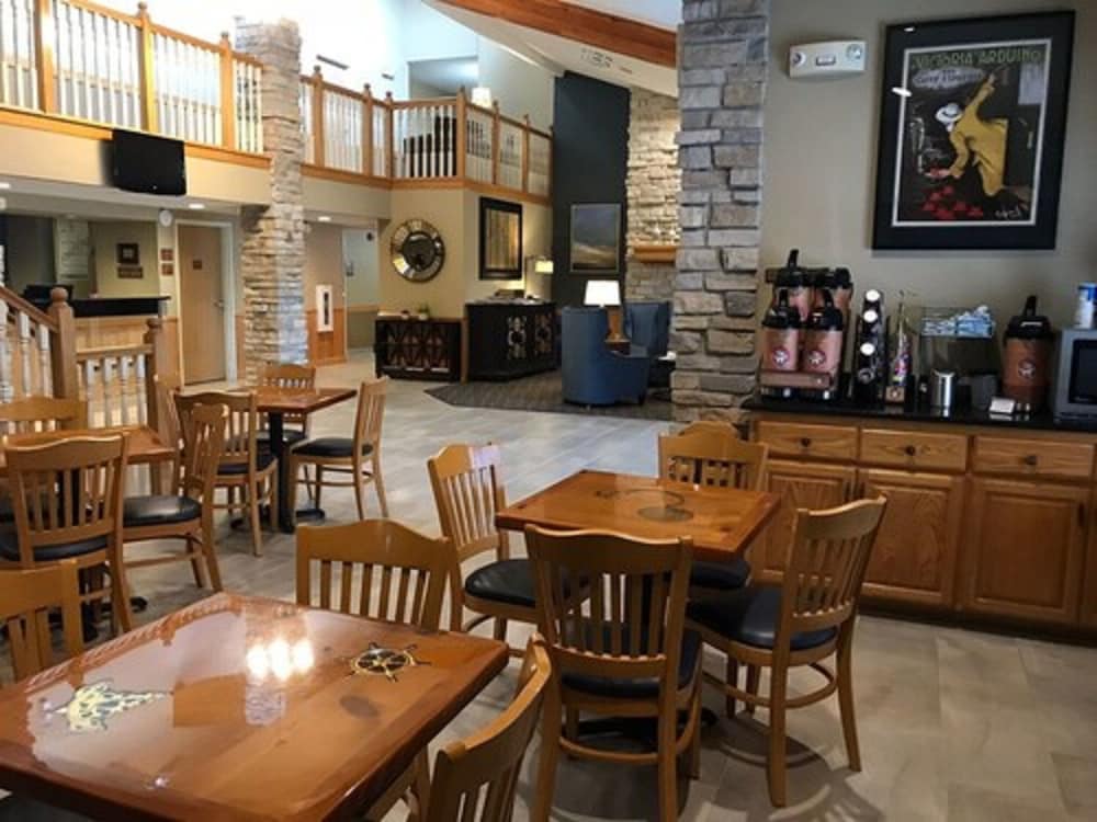 Americinn By Wyndham Hotel And Suites Long Lake 41/50