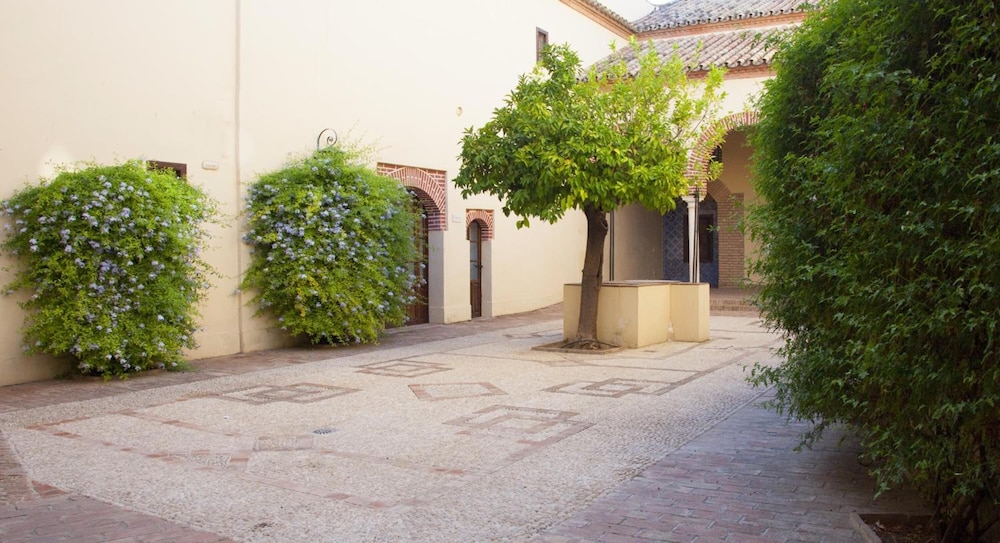 Hospedería Convento De Santa Clara 56/66