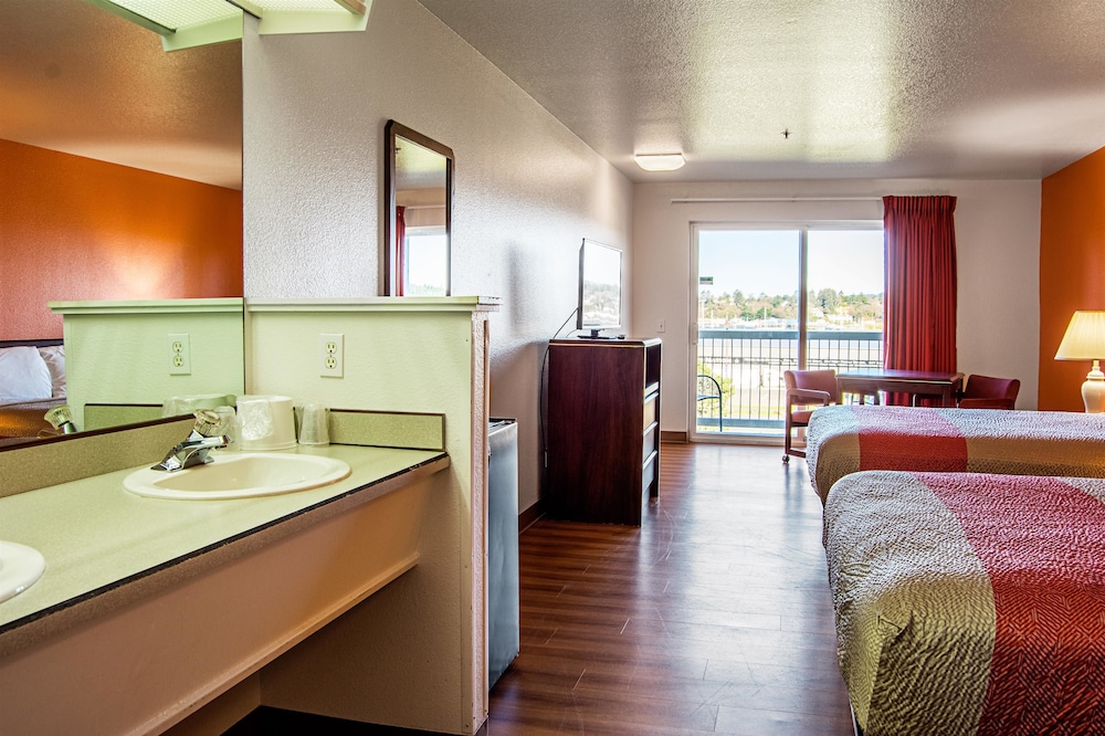 Motel6 Newport, OR 26/47