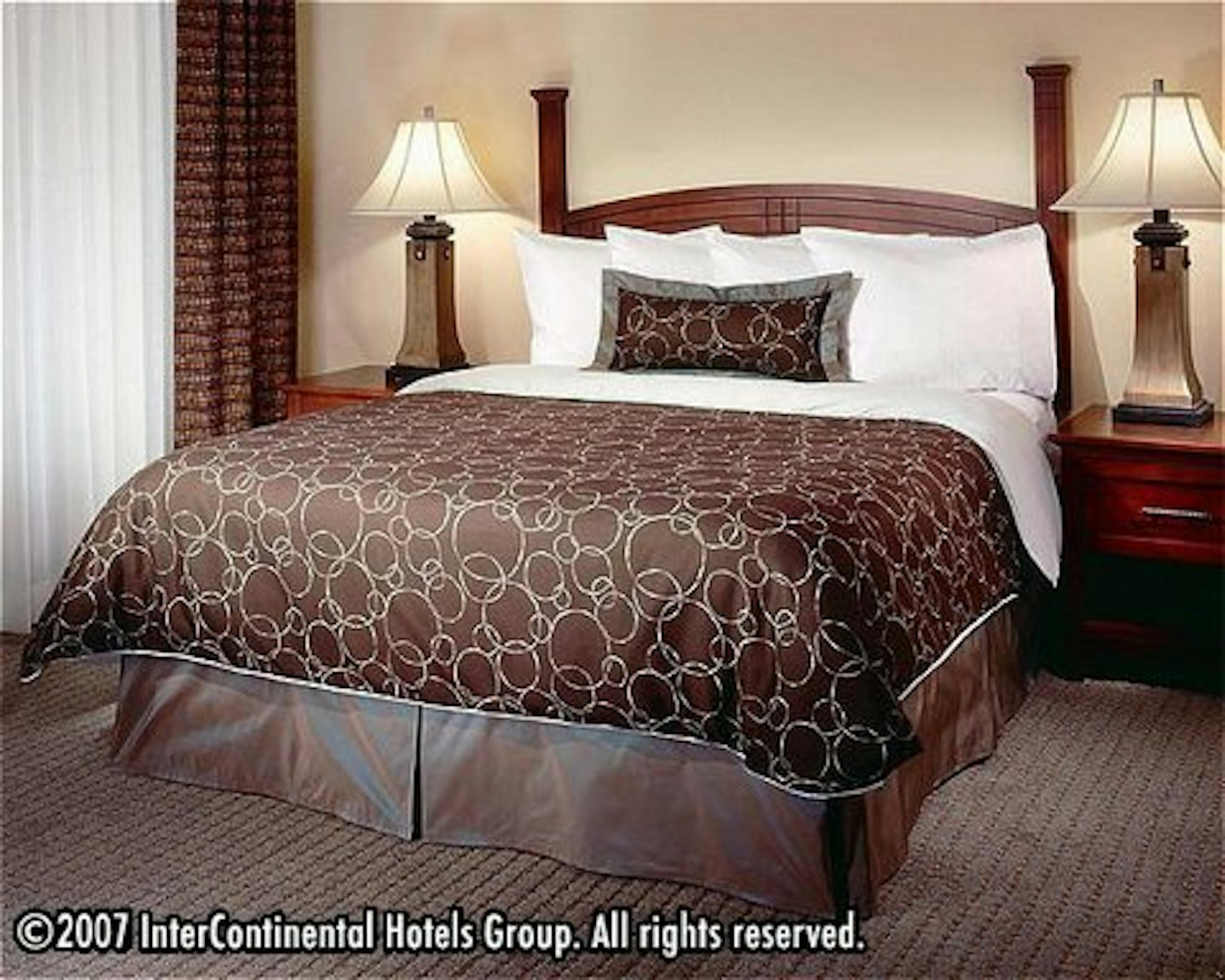 Staybridge Suites Oakville Burlington 27/78