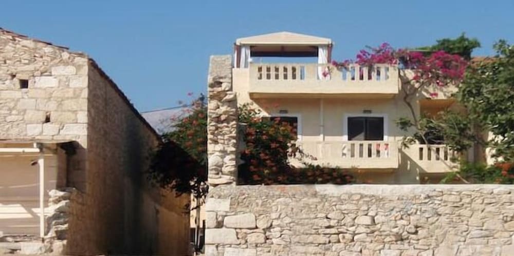 Asterias Studios Apartments 43/50