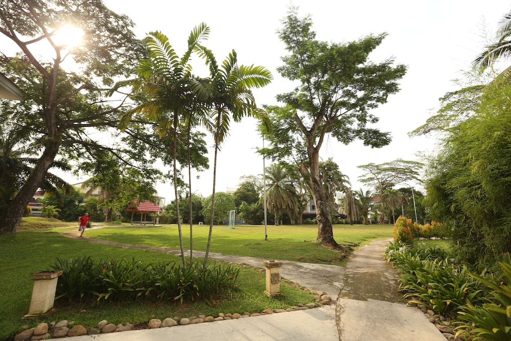 Aryaduta Pekanbaru 52/55