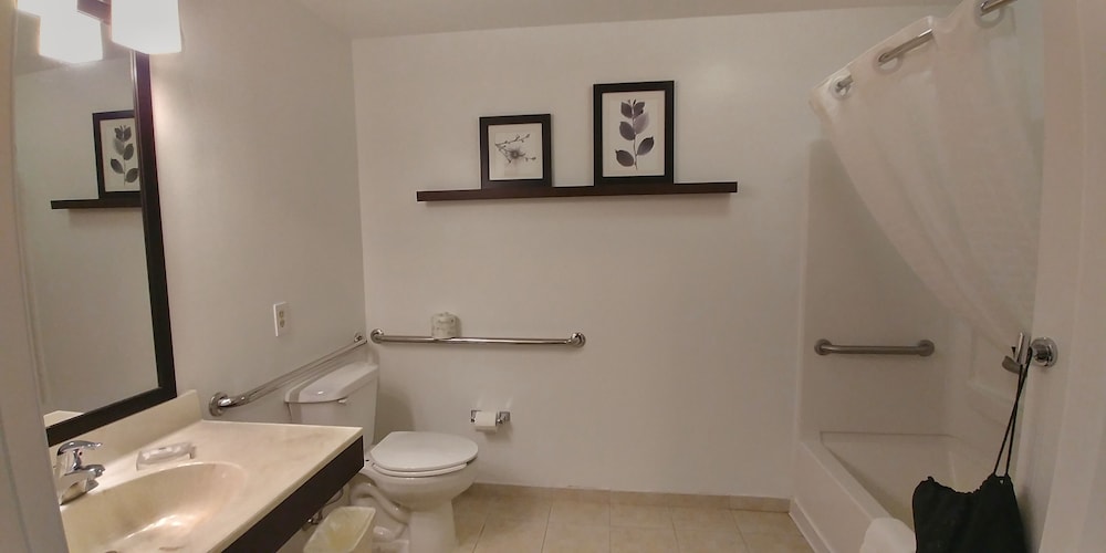 غرفة بسريرين كوين لذوي الإعاقة، Country Inn & Suites by Radisson, Chambersburg, PA 8/10