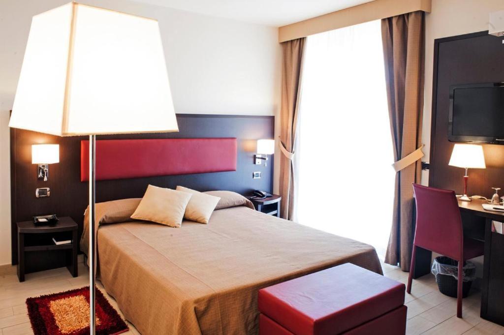 Hotel Welcome 11/61