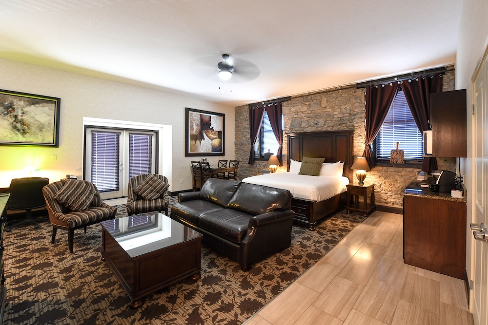 Stone Mill Inn 24/40
