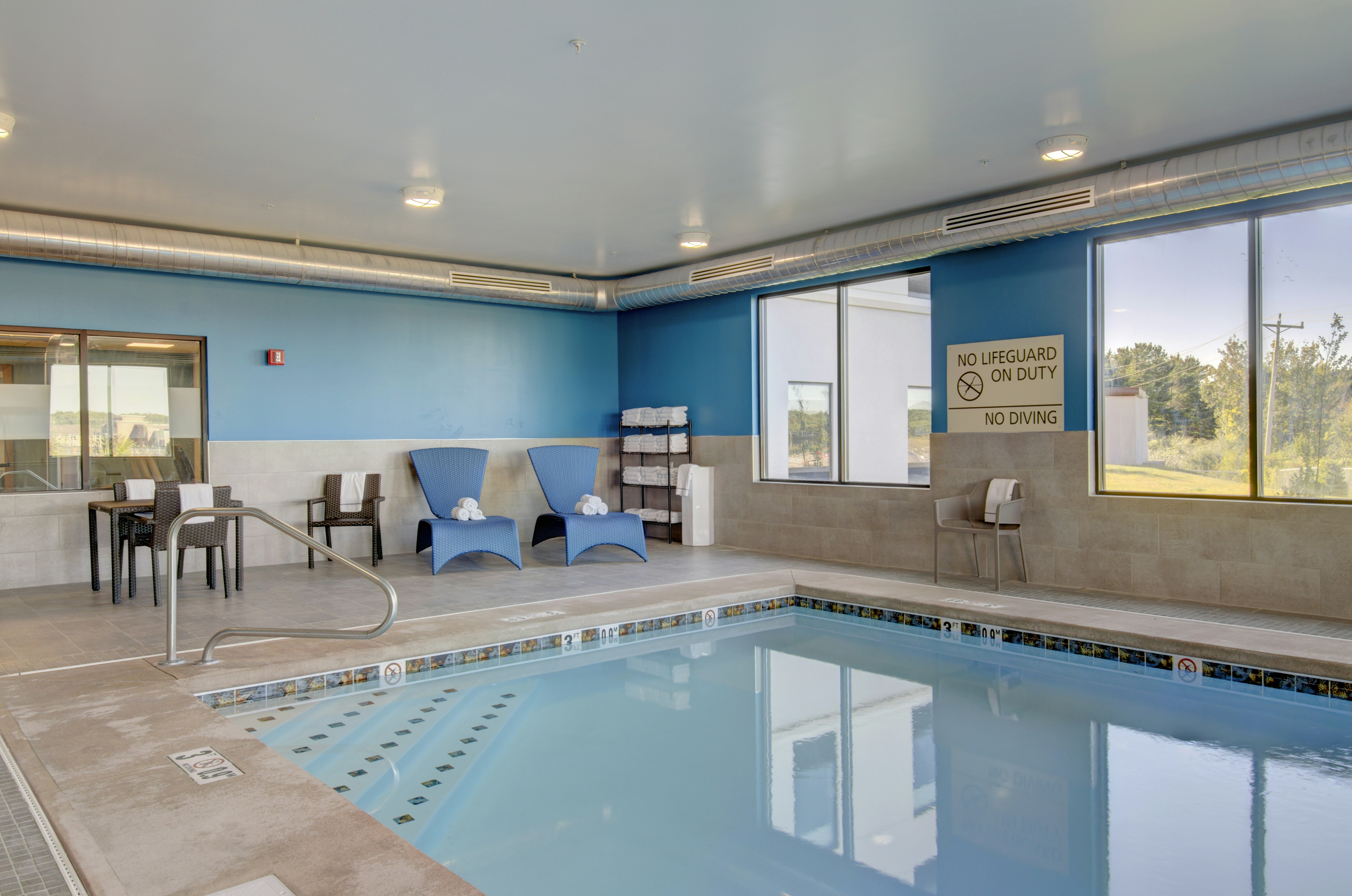 Hampton Inn Suites Portland Me 24/59