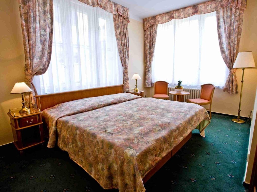 Melantrich Sivek Hotels 28/46