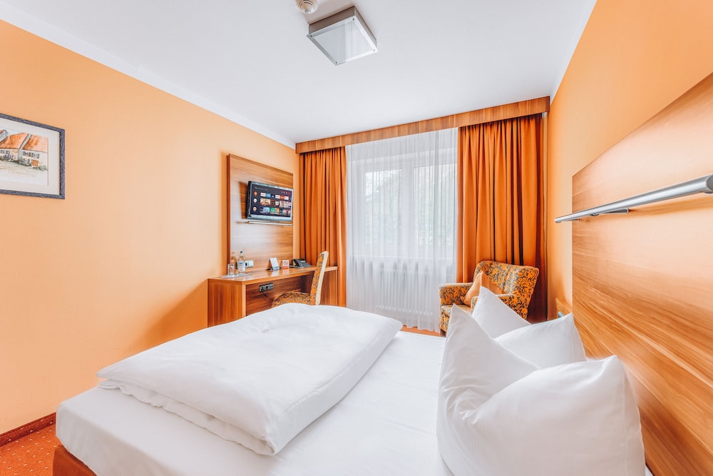 HOTEL ISARTOR 19/69