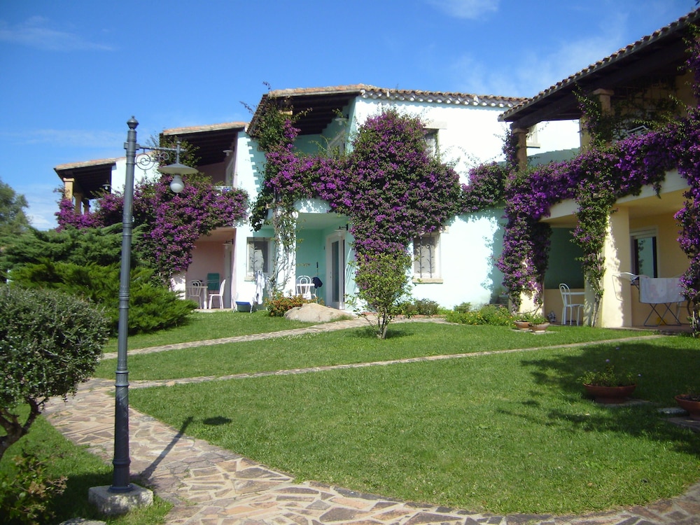 RESIDENCE STELLA DI GALLURA 48/50