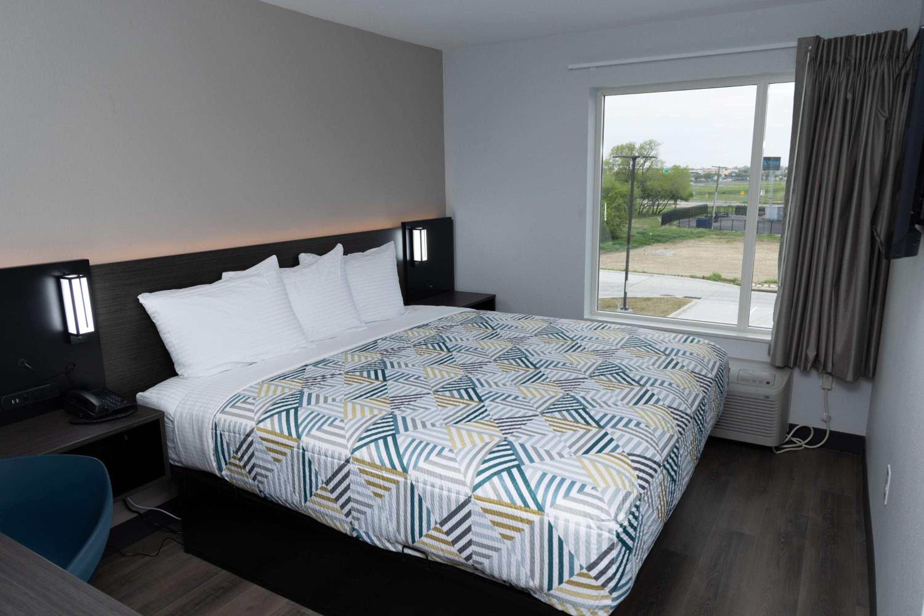 Motel6 Fort Worth, TX Lake Worth 7/15