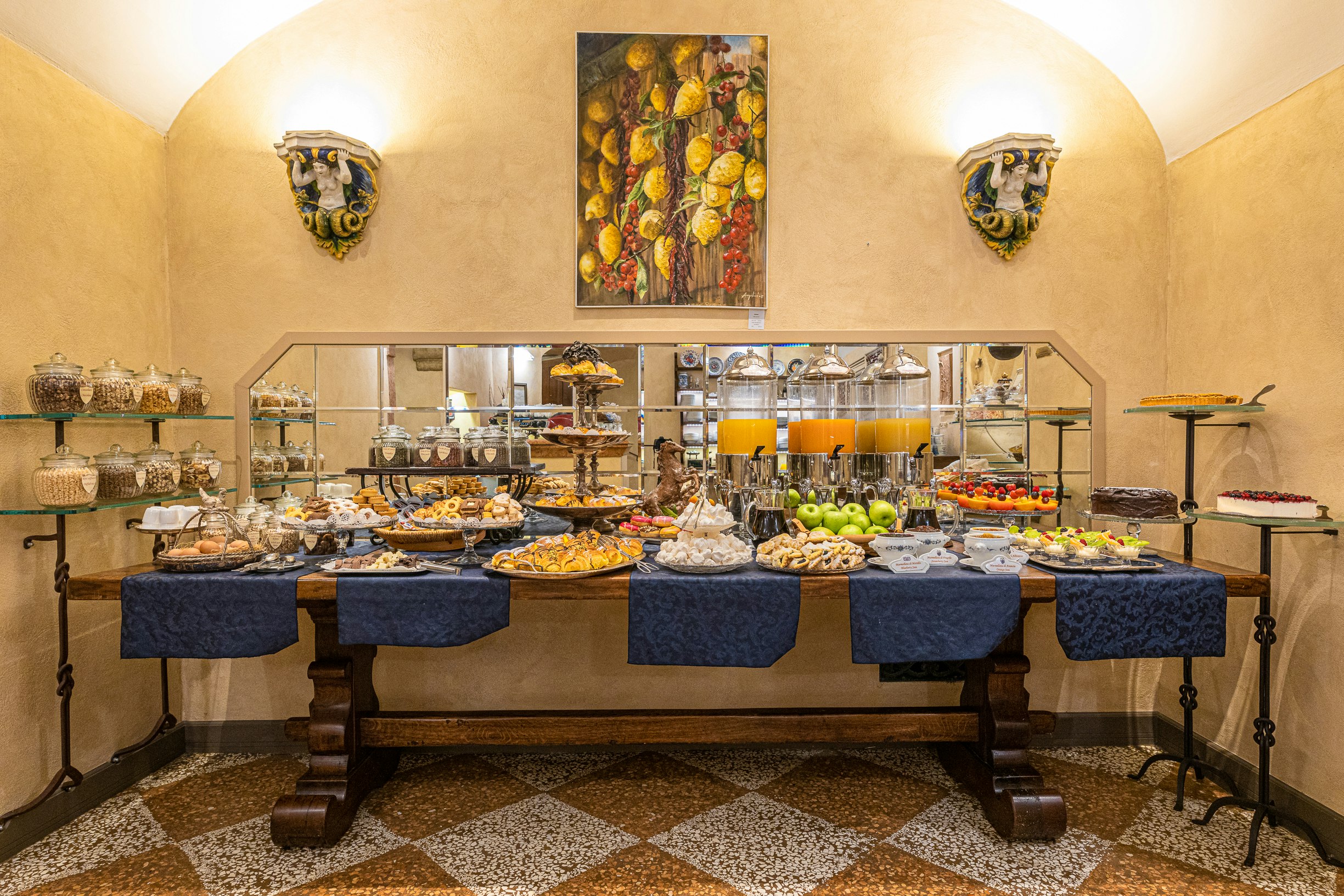 Art Hotel Commercianti 63/80