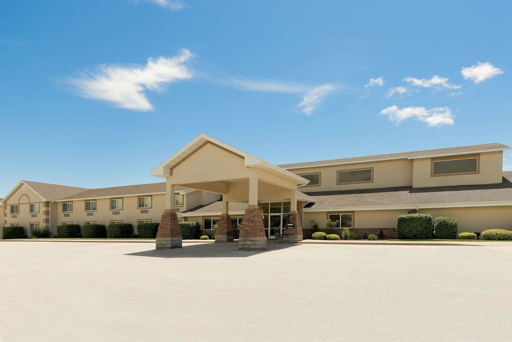 AmericInn by Wyndham Republic 1/31