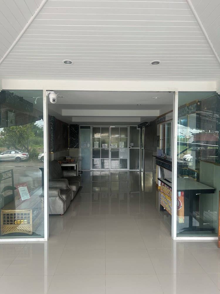 CONVENIENT RESORT SUVARNABHUMI 7/59