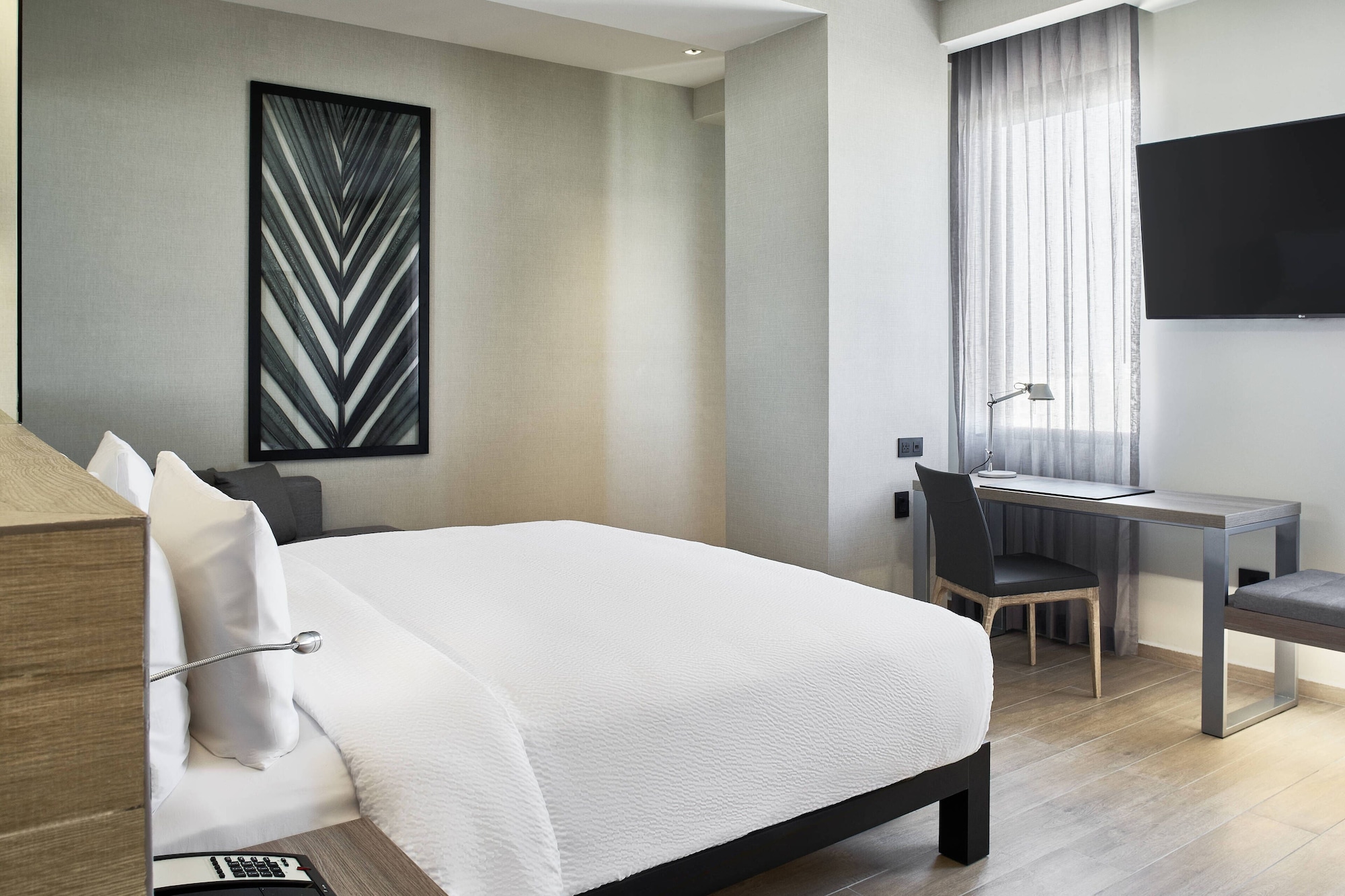 ROOM, KING BED, SEA VIEW