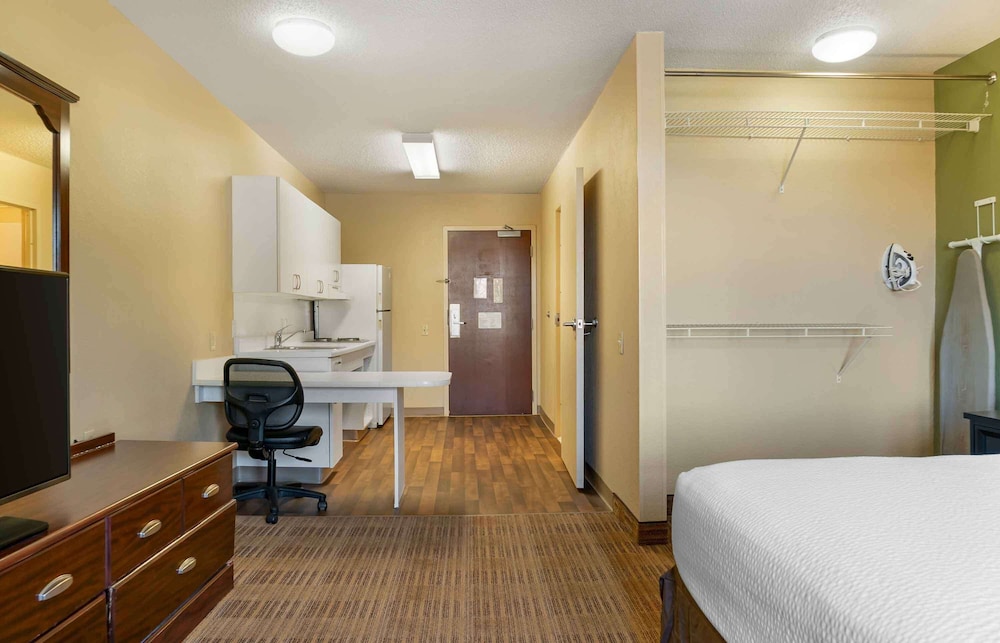 Extended Stay America - Detroit - Novi 18/36