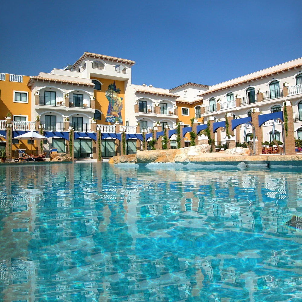 La Laguna Spa And Golf 2/66