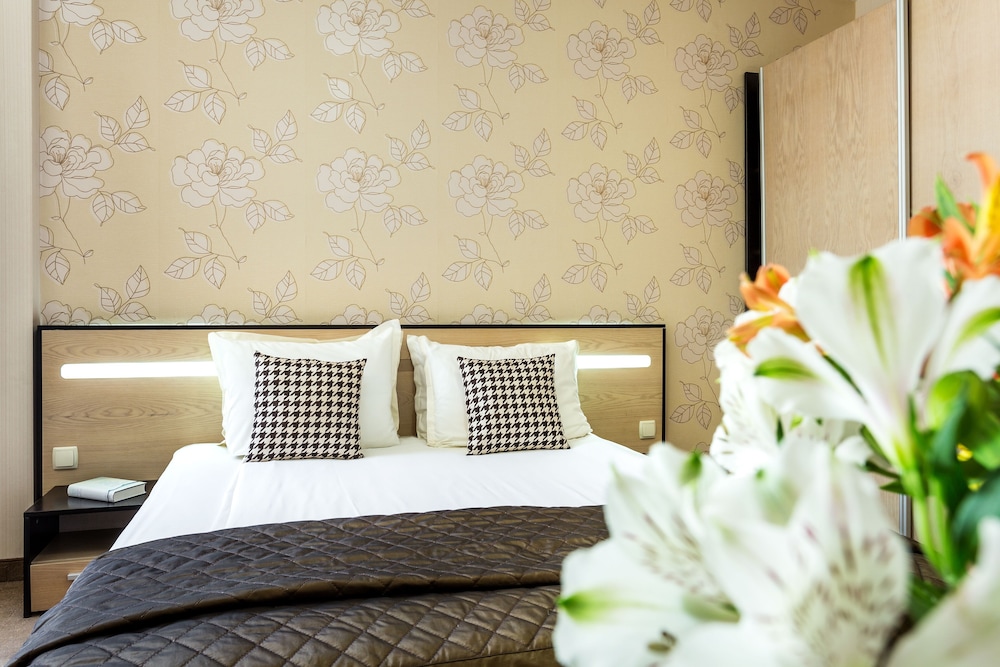 City Avenue Hotel 16/50