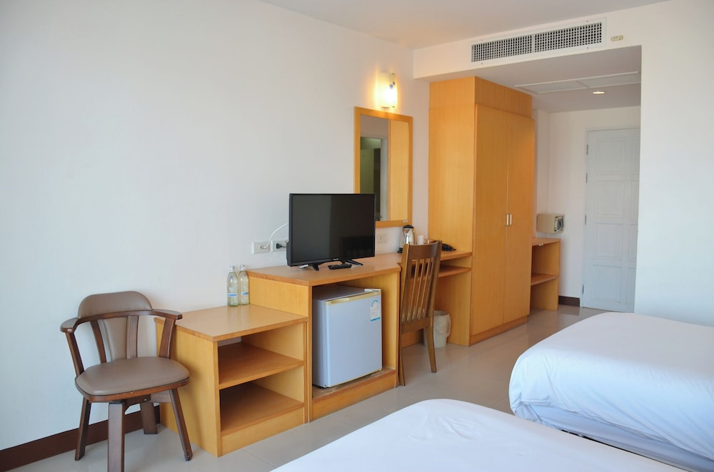 Baan Manthana Hotel 28/50