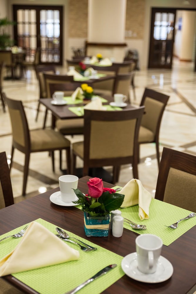 The Grand Plaza Hotel Smouha 61/68