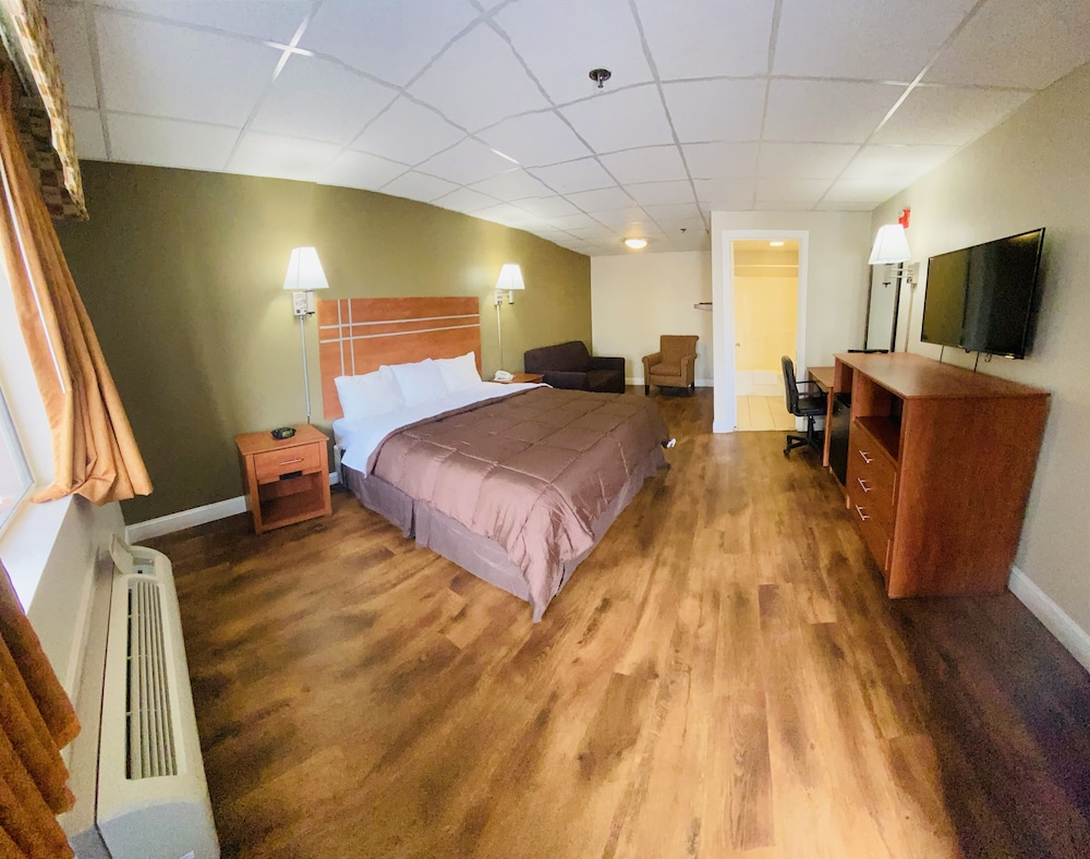 Rodeway Inn Swansea, MA 25/42