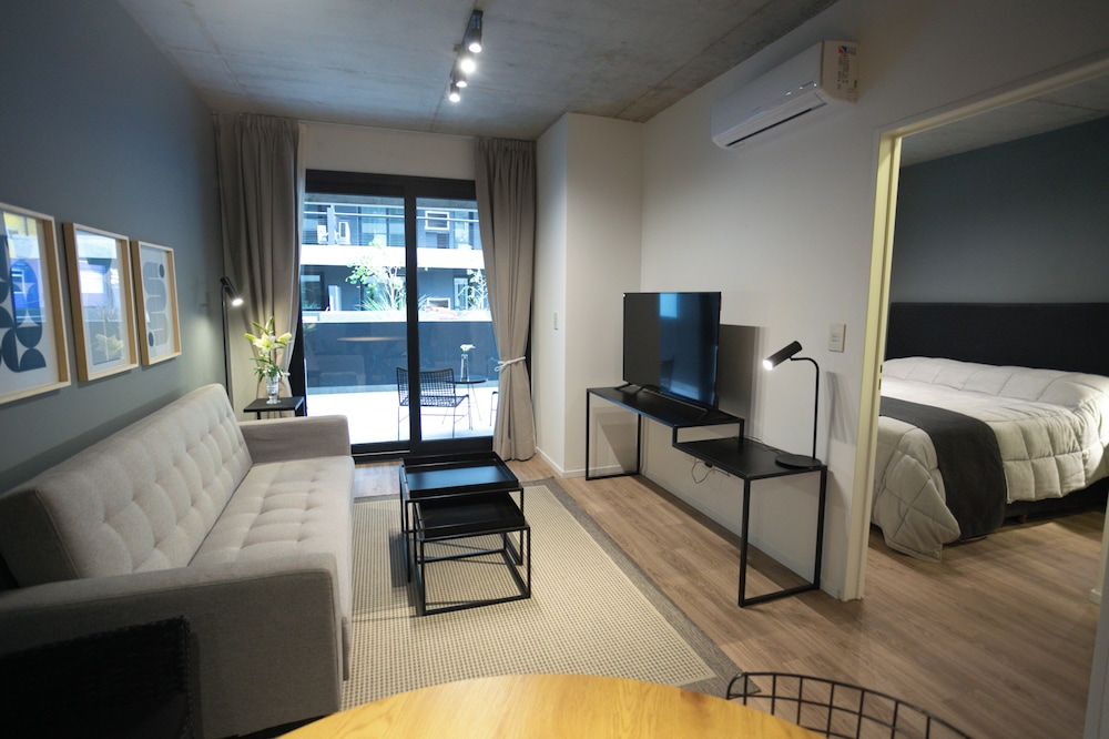 Howard Johnson by Wyndham Buenos Aires La Boca Undici 18/50