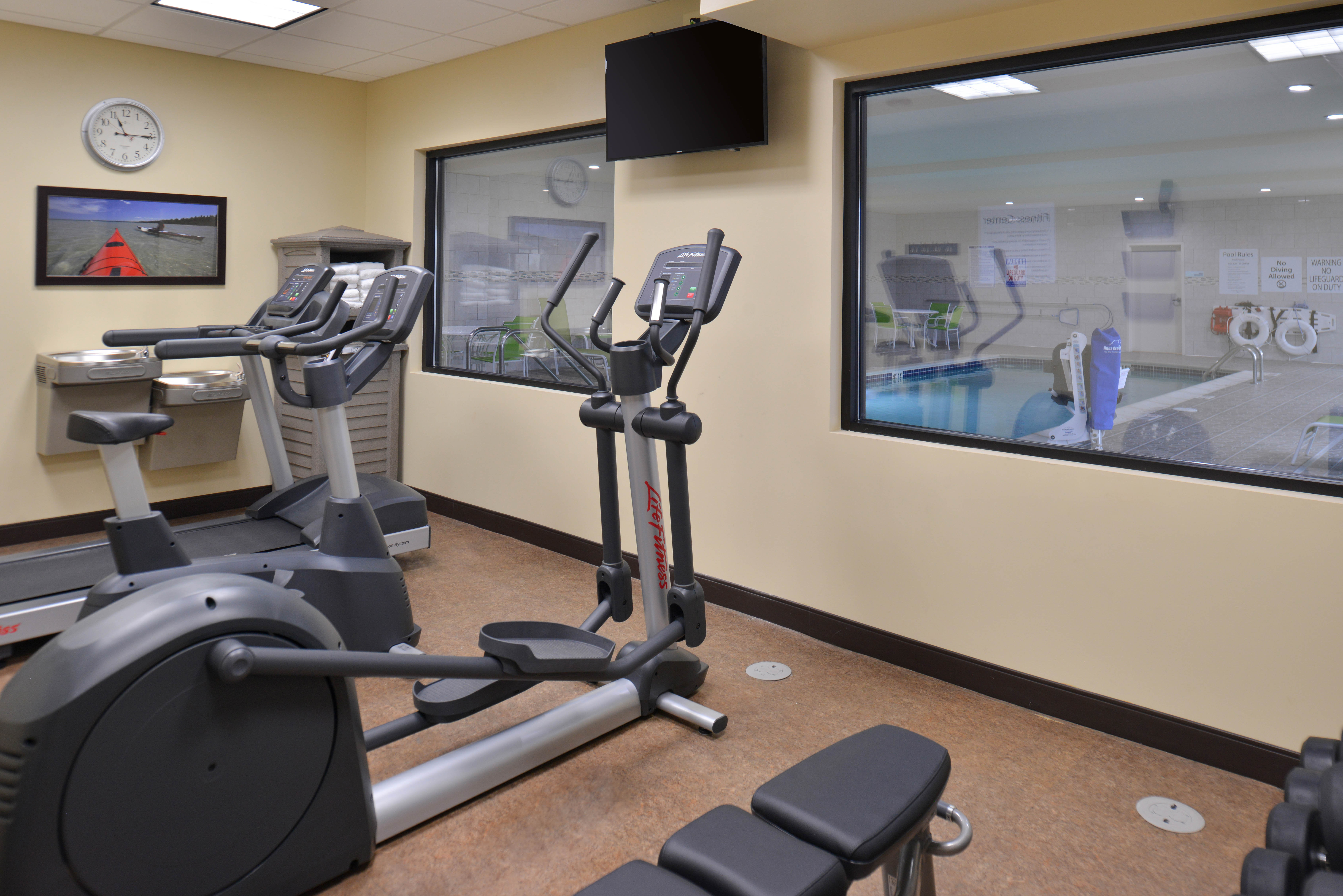 Holiday Inn Express And Suites Dearborn Sw Detroit Area 28/47