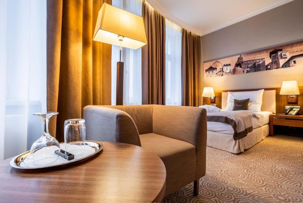 Hotel Elizabeth 18/50