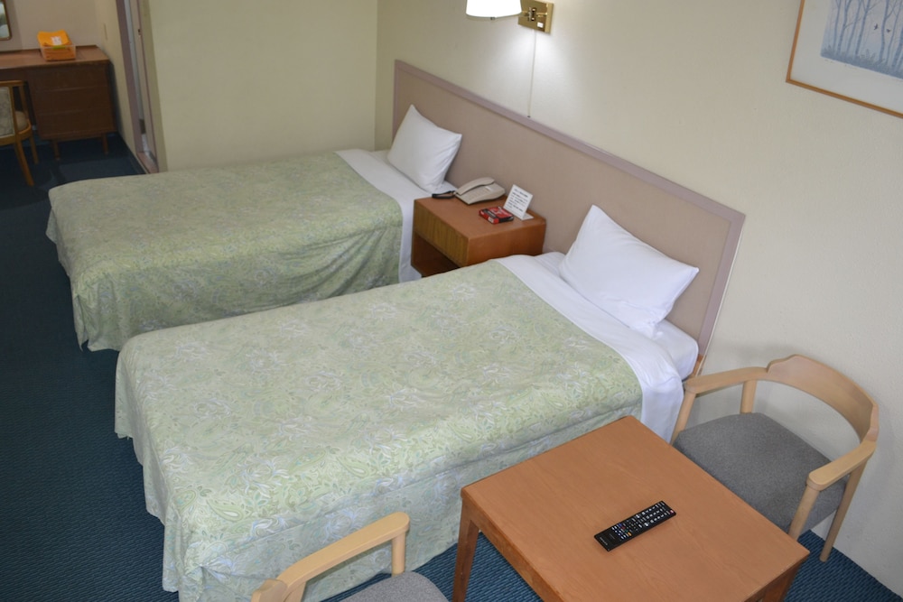 BASIC, TWIN BEDS