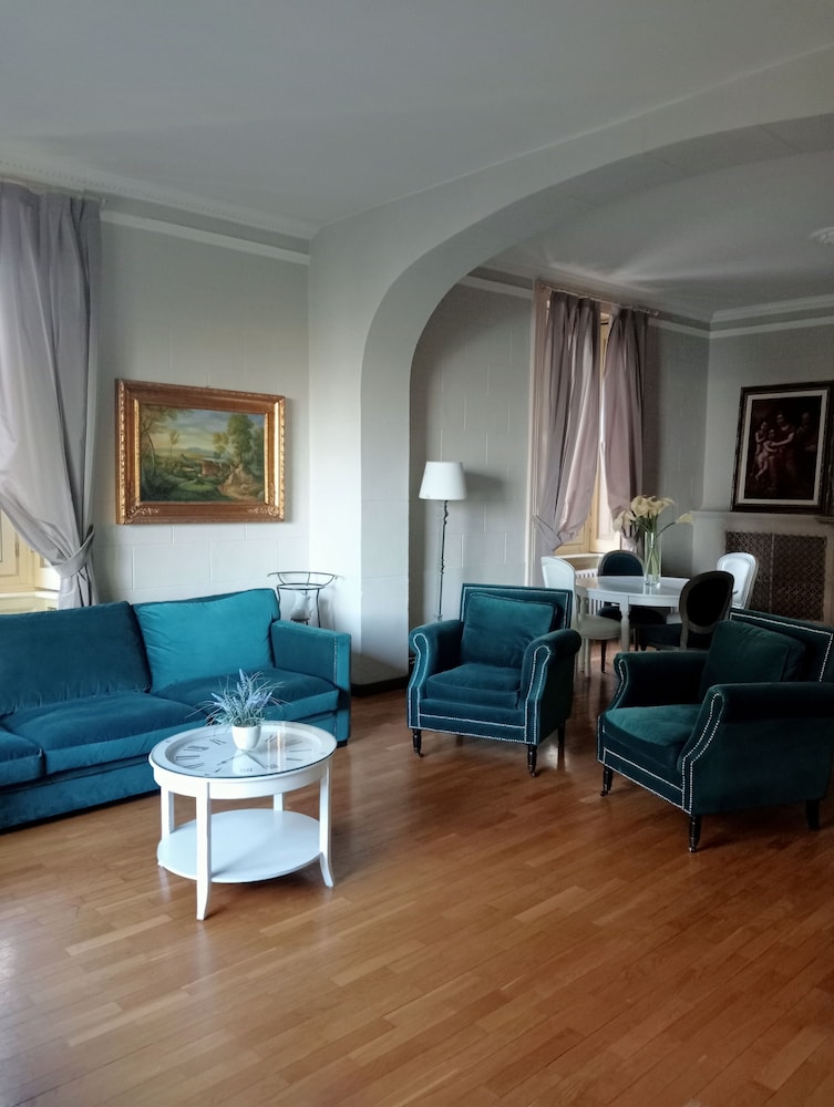 Villa Maria Au Lac 57/72