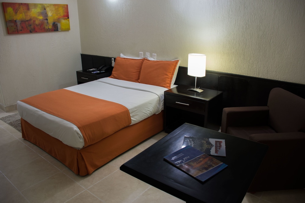 Hotel Tonchala 33/58