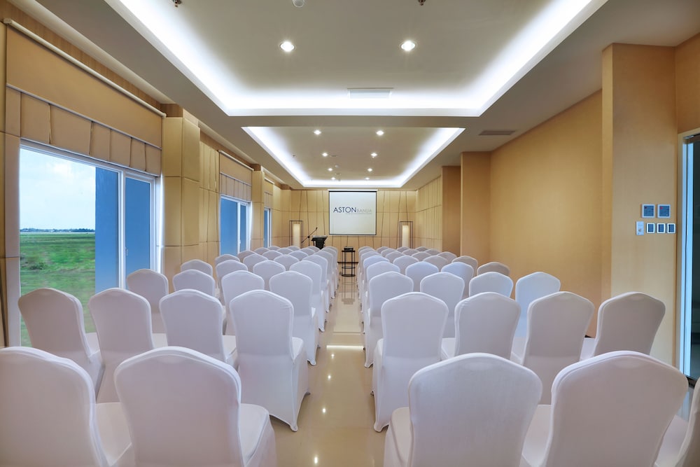 Grand Tan Banjarmasin Hotel & Convention Center 41/47