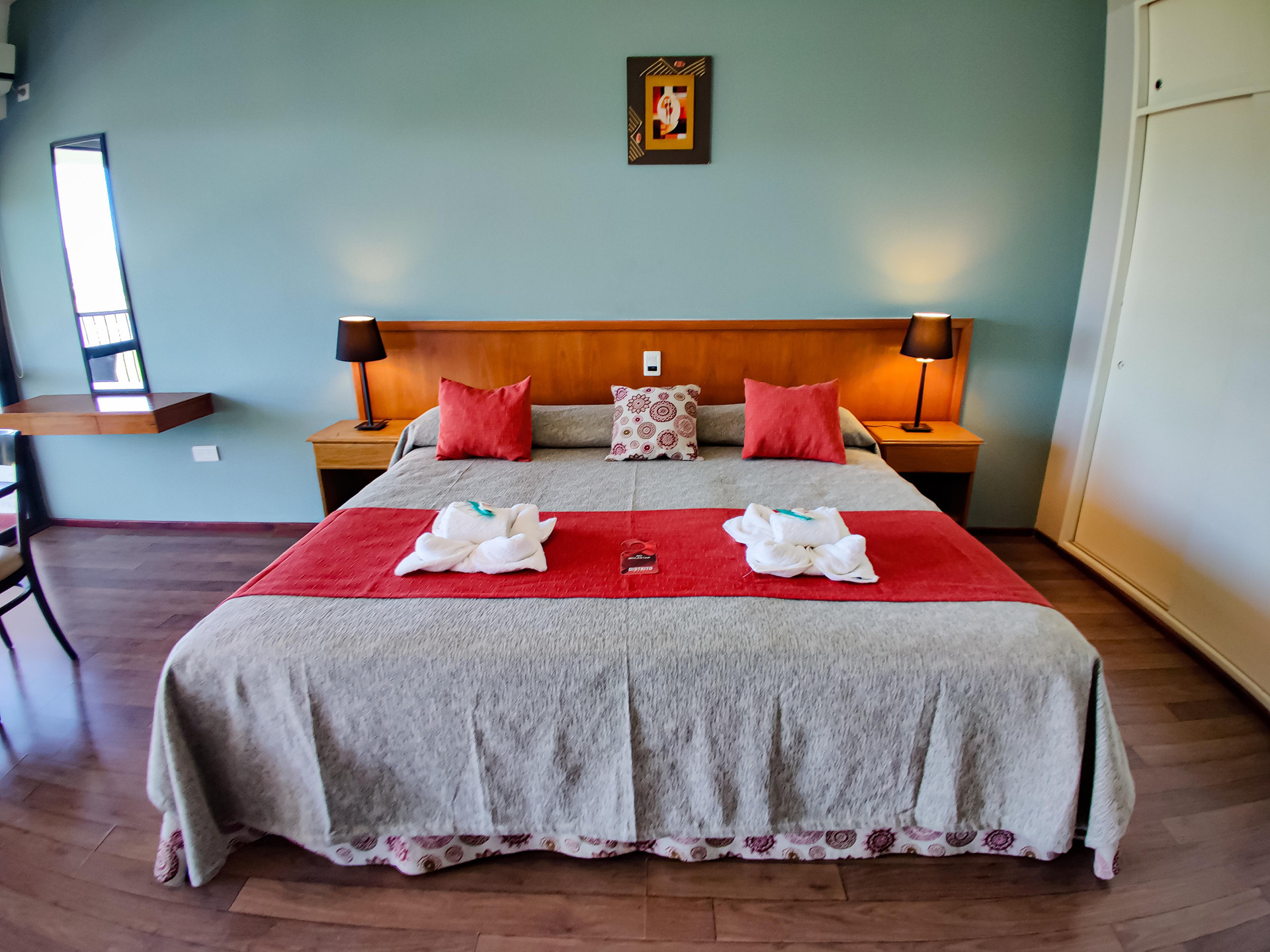 Hotel Distrito 6/34