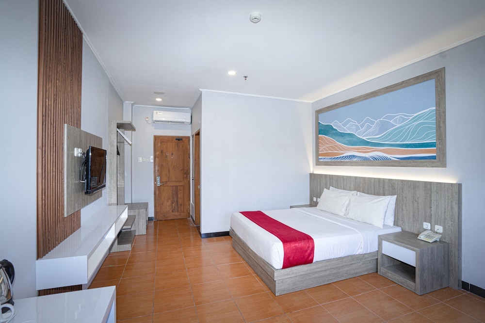 Front One Hk Resort Semarang 11/49