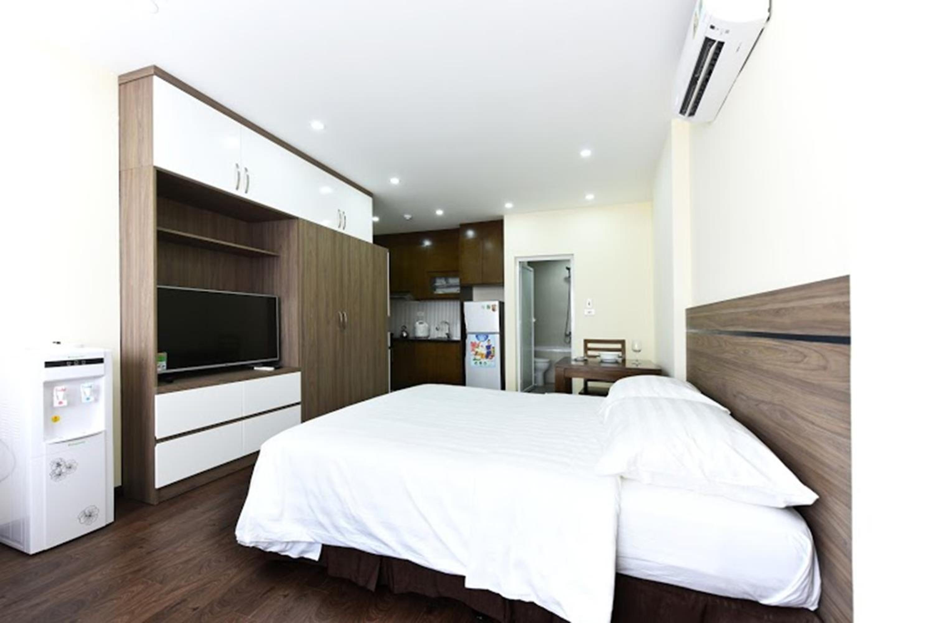 Granda Legend Apartment 10/21