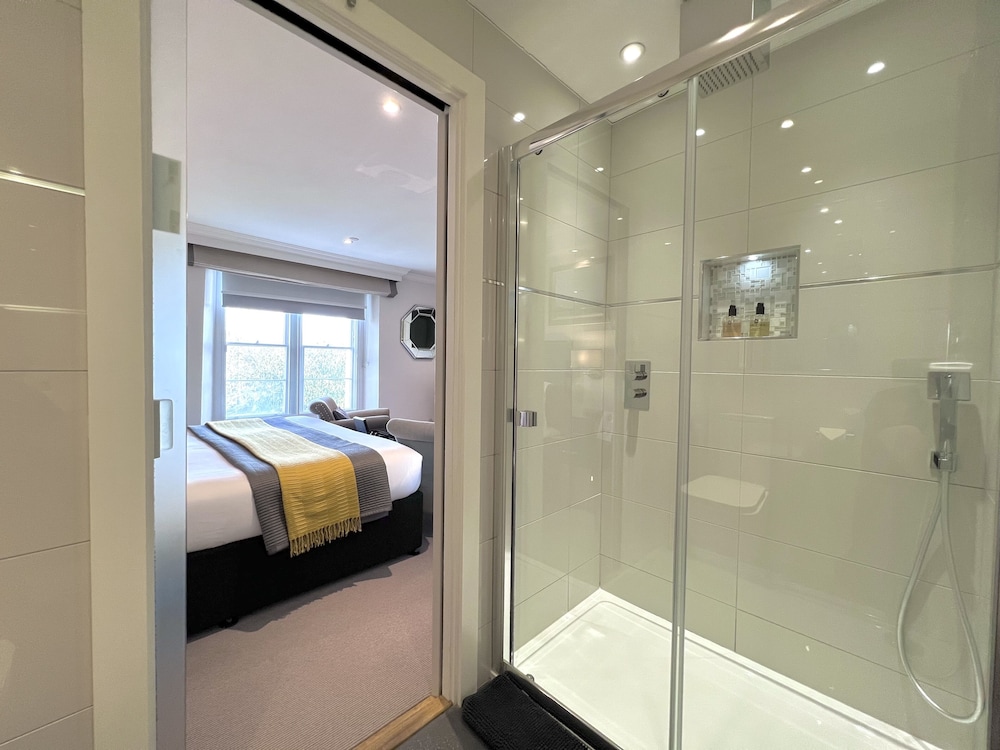 Tavistock House Hotel 37/38
