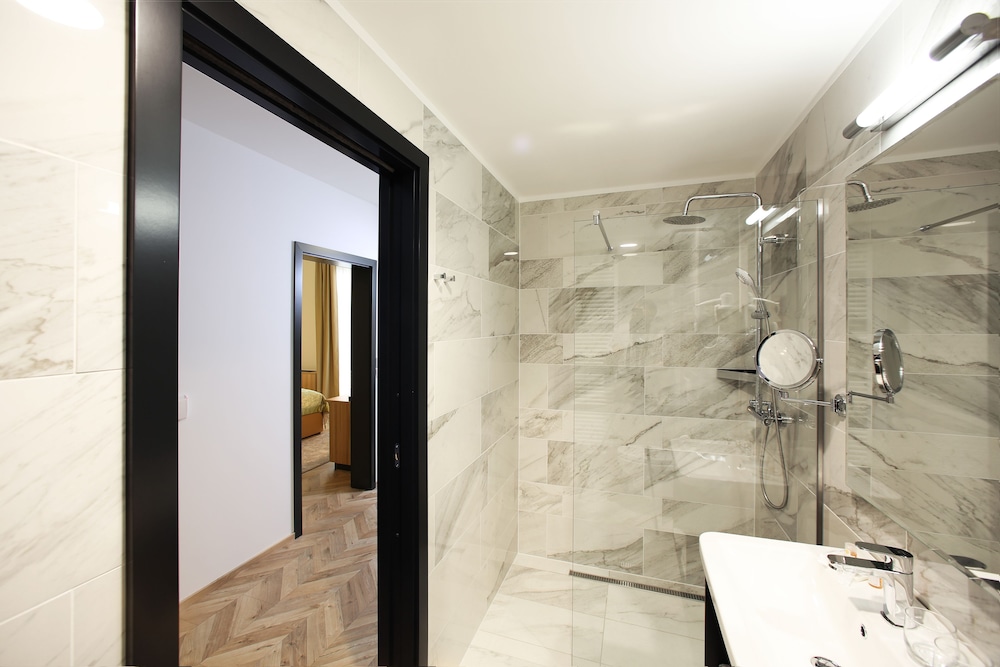 Urban Boutique Hotel Ljubljana 20/65