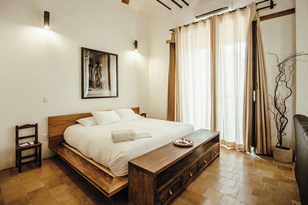 Hotel Sin Nombre 9/50