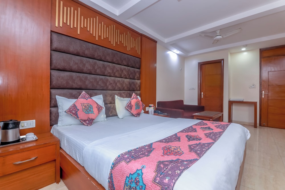 Hotel Avtar At New Delhi Railway Station 22/50
