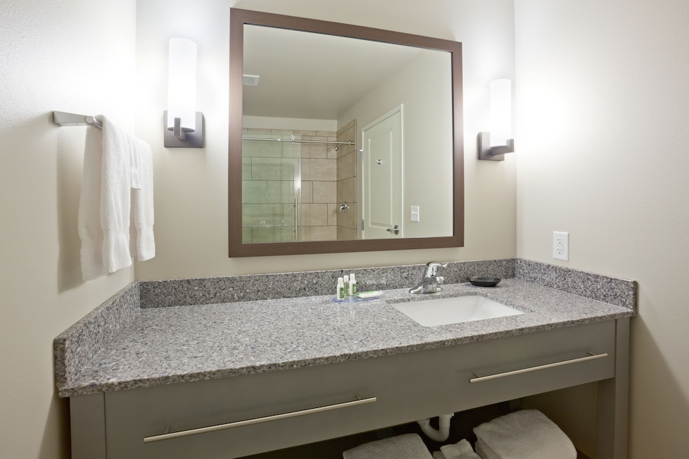 GrandStay Hotel and Suites 19/63