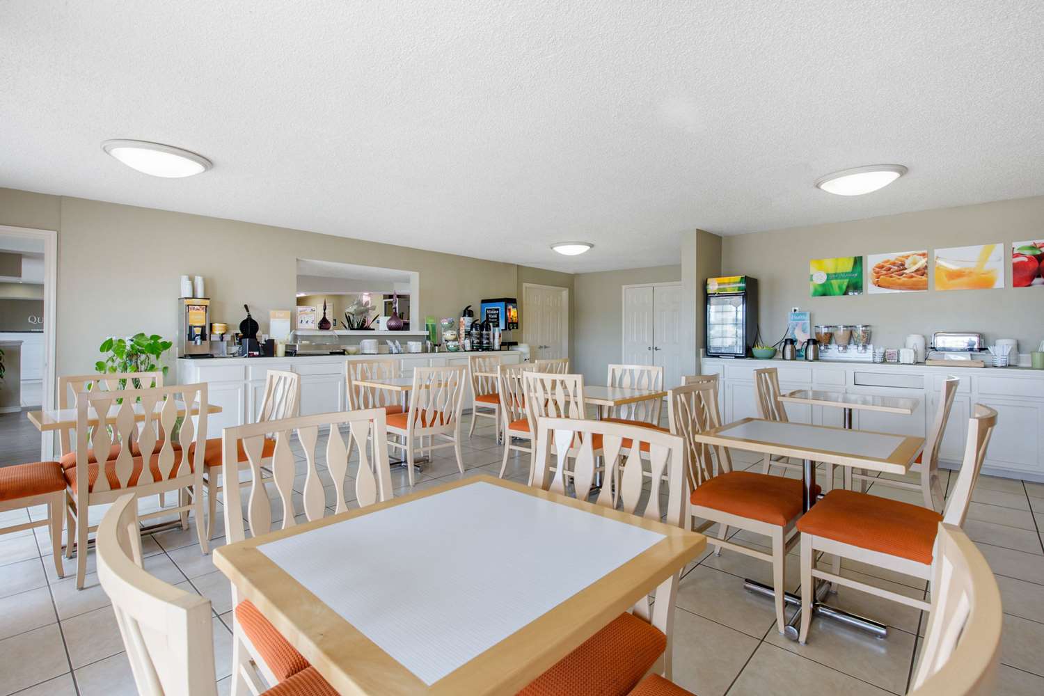 Quality Inn Clute Freeport 19/24